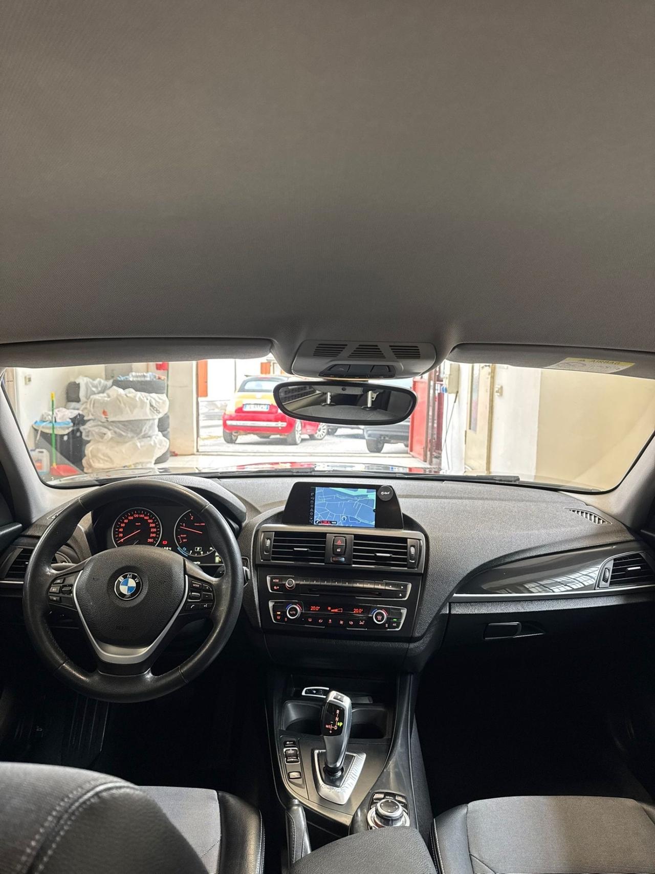 Bmw 118 116d 5p. Urban