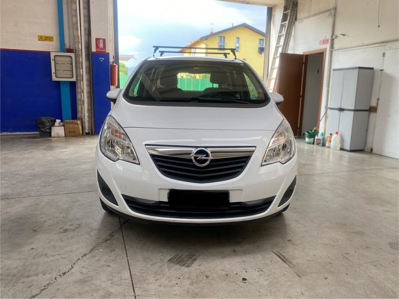 Opel Meriva 1.4 100CV Cosmo neopatentati