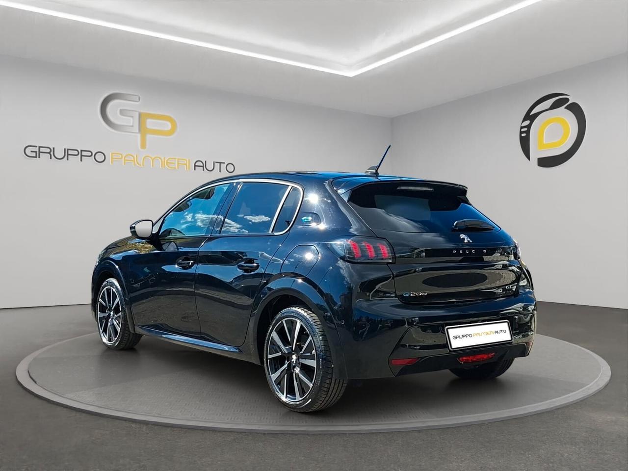 Peugeot 208 motore elettrico 136 CV 5 porte GT