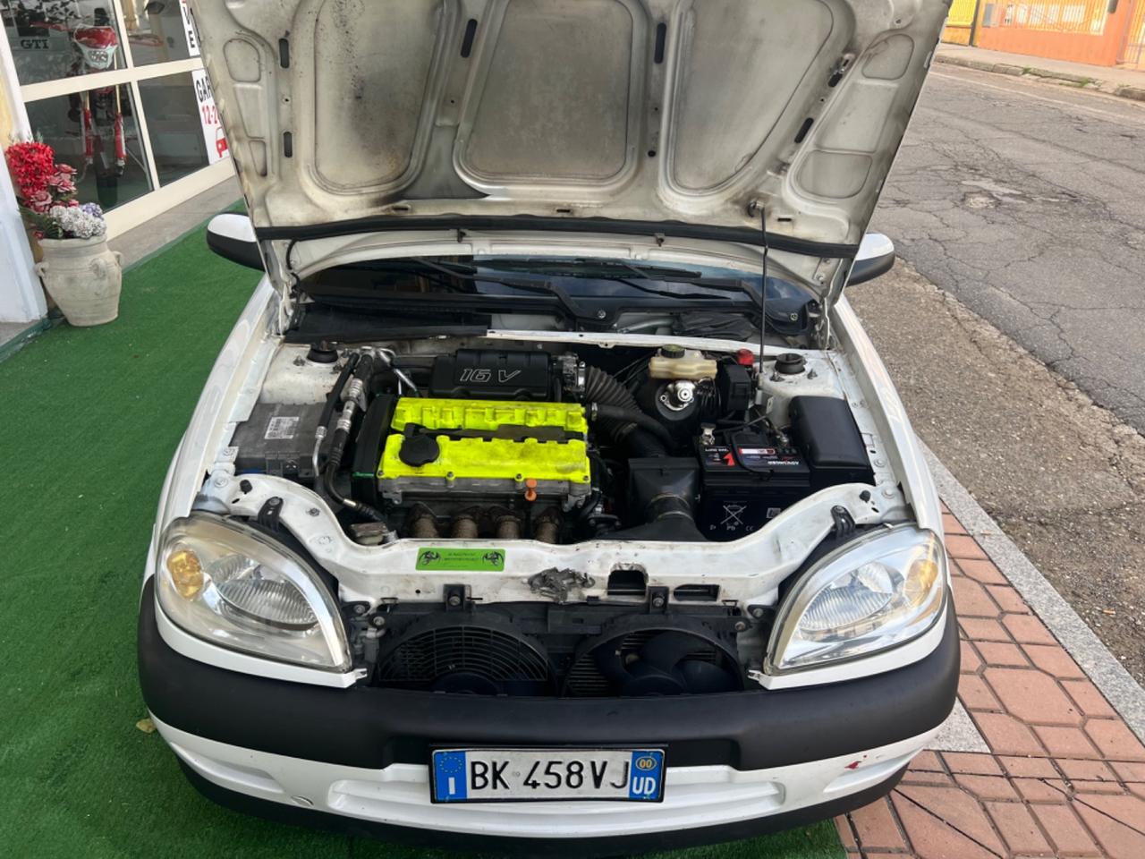 Citroen SAXO 1.6i 16V cat 3 porte VTS