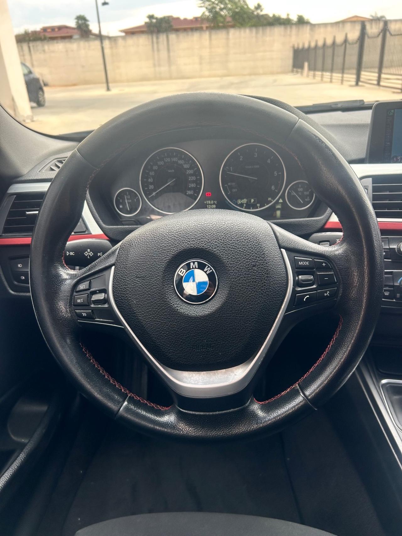 Bmw 320 320d xDrive Touring Msport