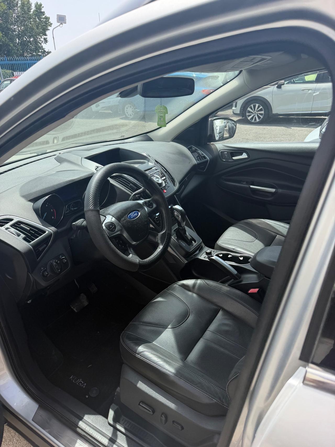 Ford Kuga 2.0 TDCI 140 CV 4WD Powershift