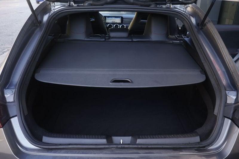 Mercedes-Benz CLA Mercedes-Benz CLA Shooting Brake 180 d Premium auto 85KW ANNO 2022