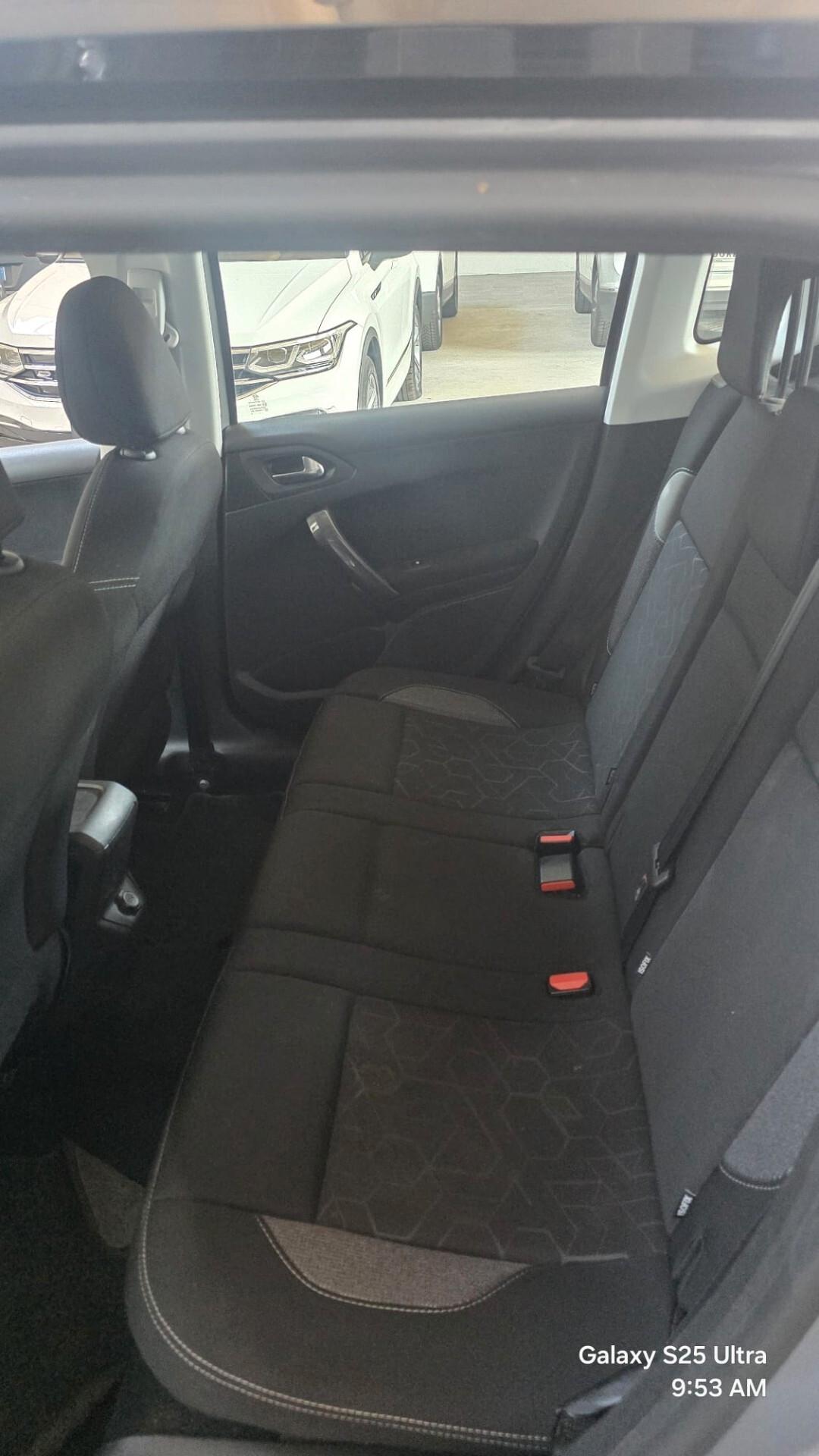 Peugeot 2008 BlueHDi 100 Active