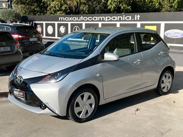 Toyota Aygo 1.0 VVT-i 69 CV 5 porte x-play TSS