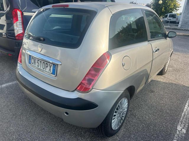 LANCIA Ypsilon 1.2 16V Argento senza nessun lavoro da fare