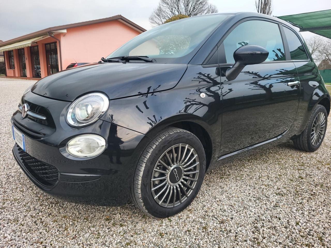 Fiat 500 1.0 Hybrid con solo 12000 km come nuova!