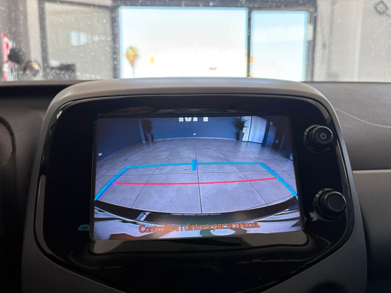 Toyota Aygo Connect 1.0 VVT-i 72 CV 5 porte x-play