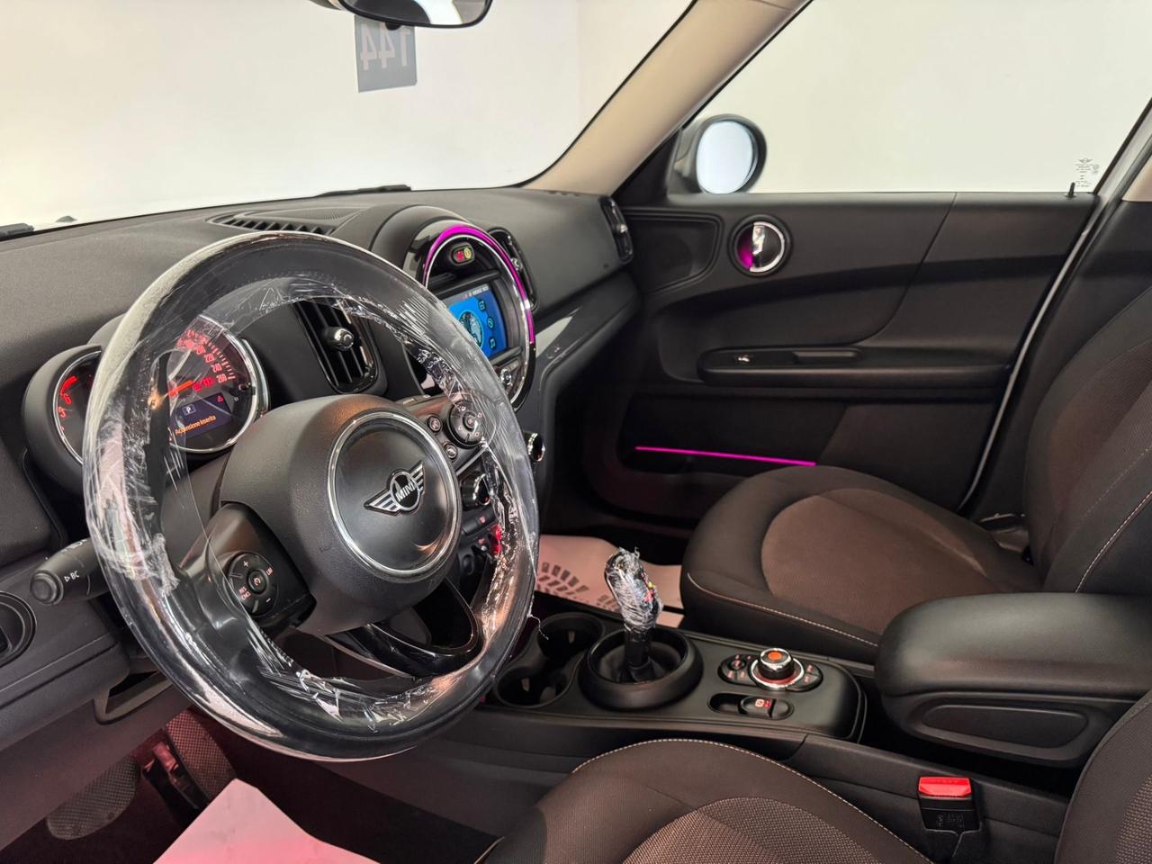 Mini Cooper D Countryman 2.0-2019-garantita