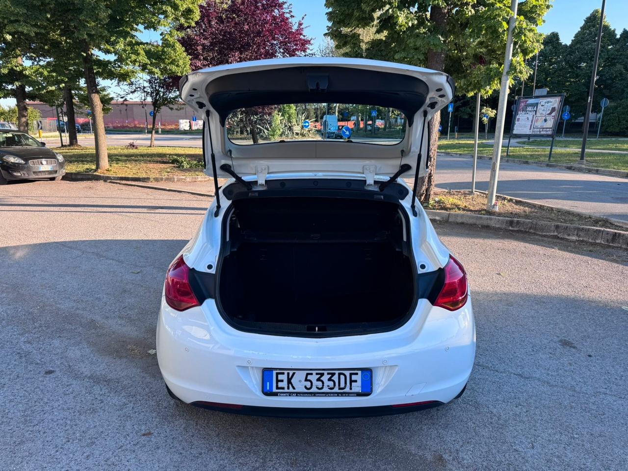 Opel Astra 1.4 100CV 5 porte Elective