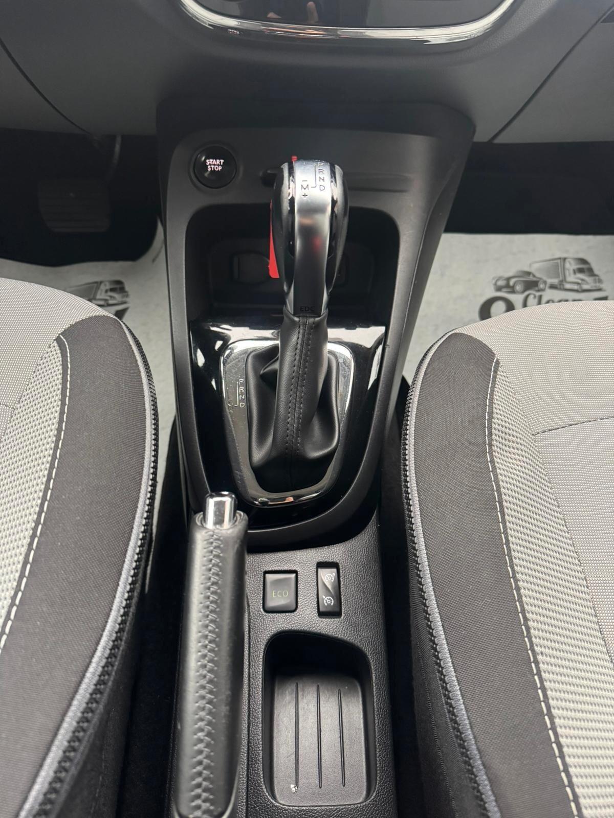 Renault Captur 1.5 dCi 90 cv automatica GARANZIA