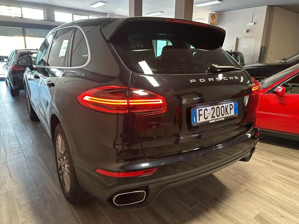 Porsche Cayenne II 3.0d 250cv Full Optional