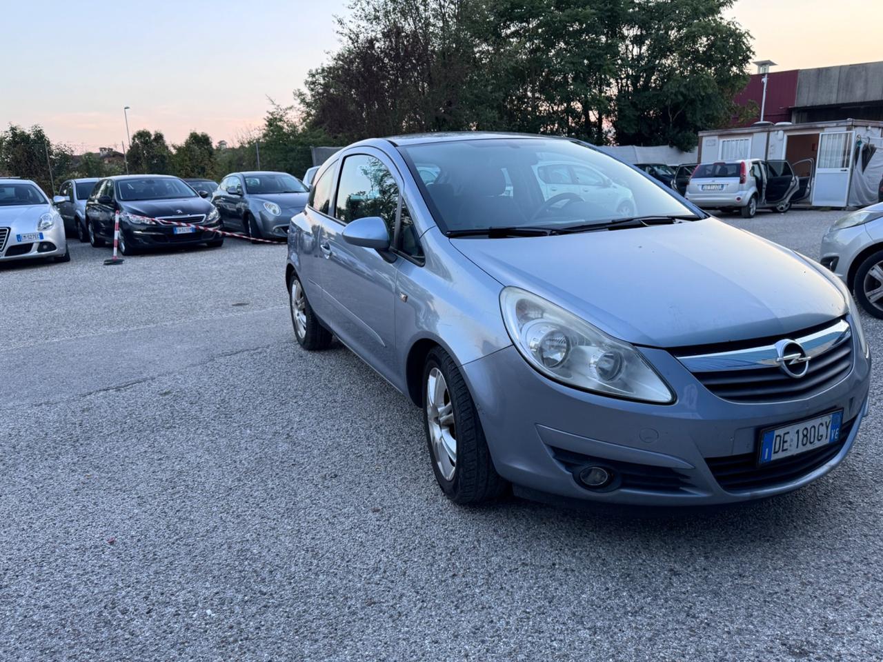 Opel Corsa 1.2 3 porte Club