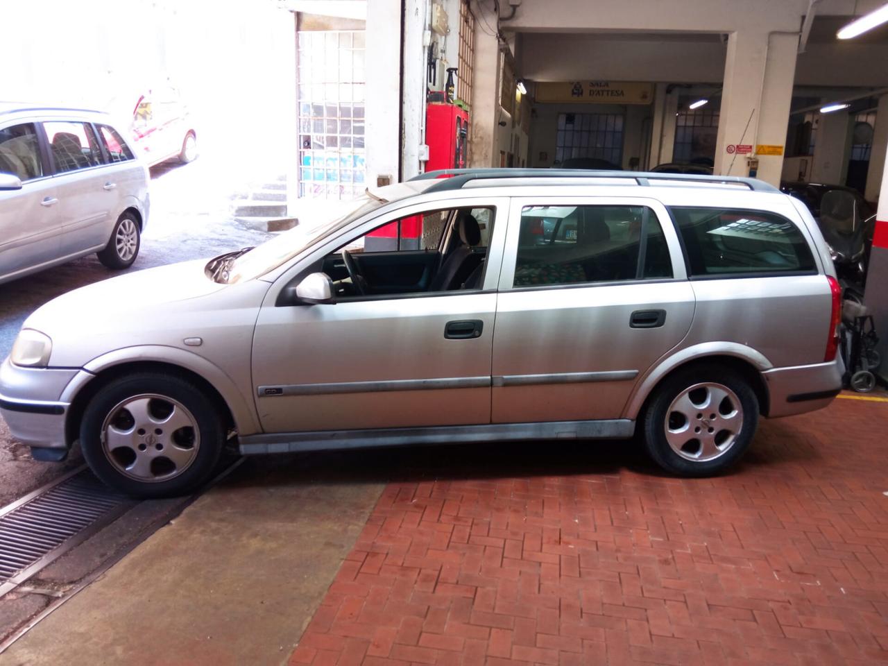 Opel Astra 1.6i 16V cat Station Wagon Sport