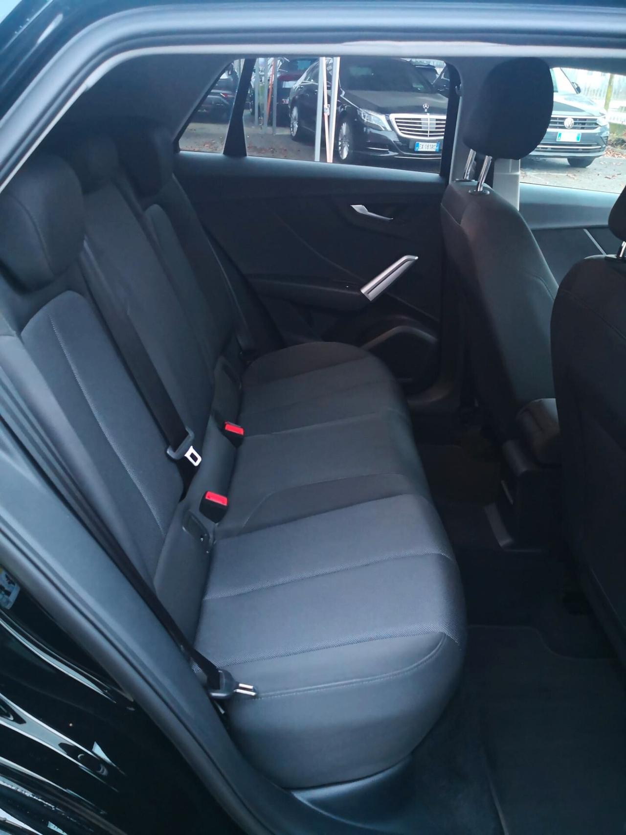 Audi Q2 30 TDI Business ***COCKPIT DISPLAY***KEYLESS***