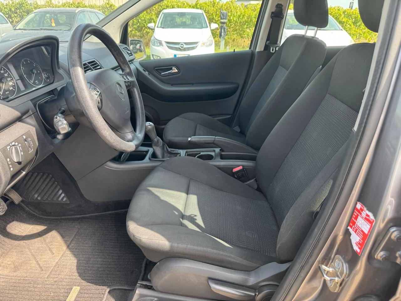 Mercedes-benz A 160 2011 SOLAMENTE 73.000 KM