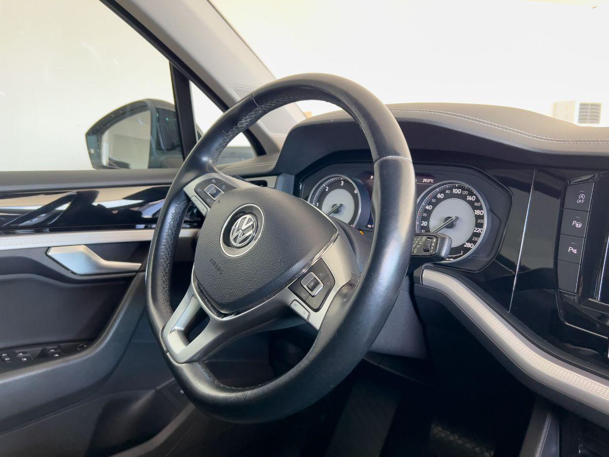VOLKSWAGEN - Touareg - 3.0 TDI Black Style