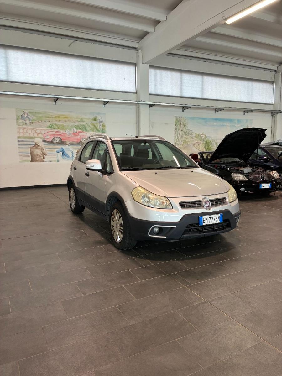 FIAT - Sedici - 2.0 MJT 4x4 Dynamic