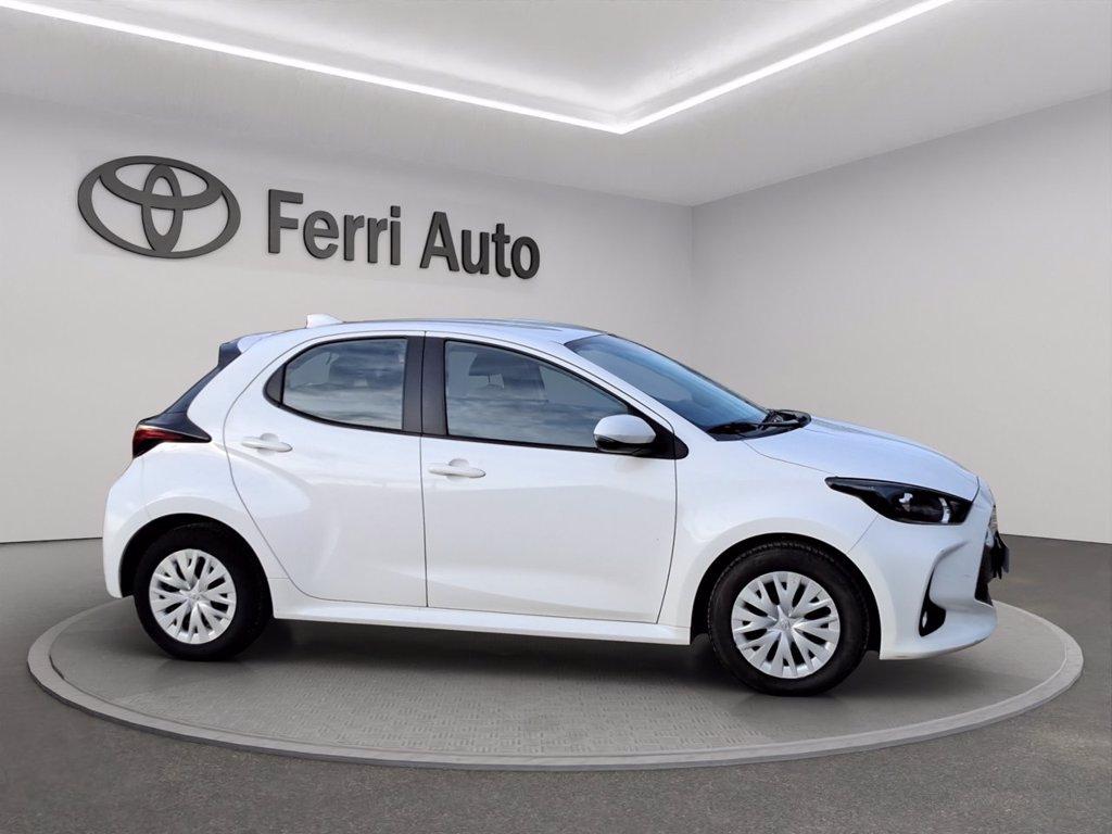 TOYOTA Yaris 1.0 active del 2023