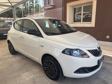 LANCIA - Ypsilon - 1.0 FireFly 5p.S&S Hybryd Gold