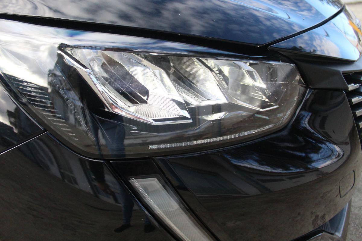 PEUGEOT - 208 - BlueHDi 100 S&S 5p. Allure