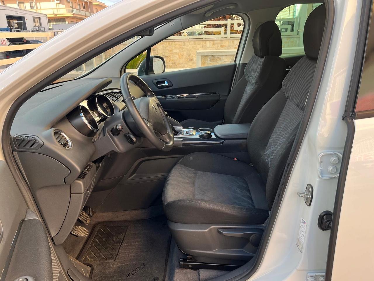 Peugeot 3008 1.6 HDi 110CV Business