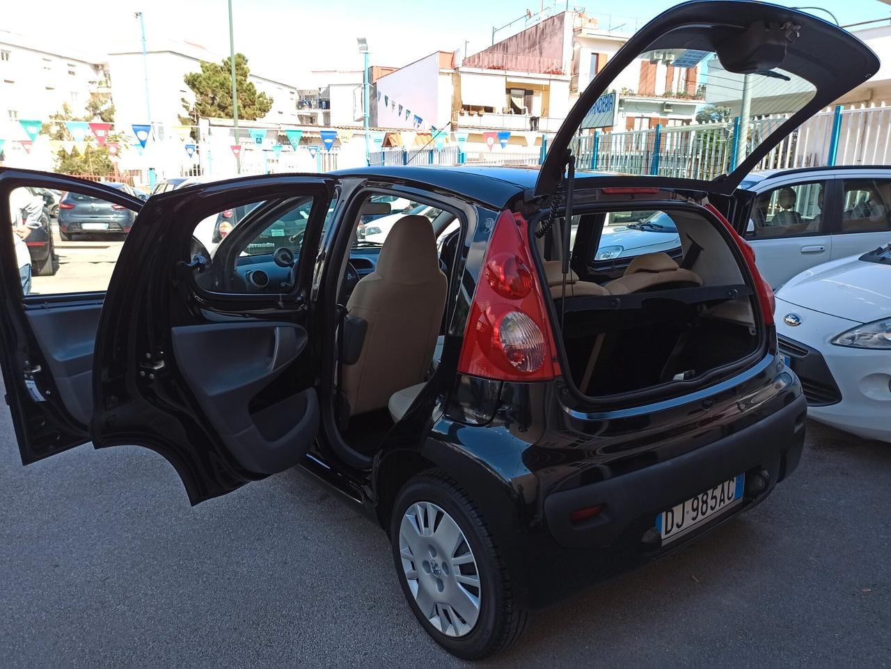 Peugeot 107 1.0 68 CV 5p. Sweet Years