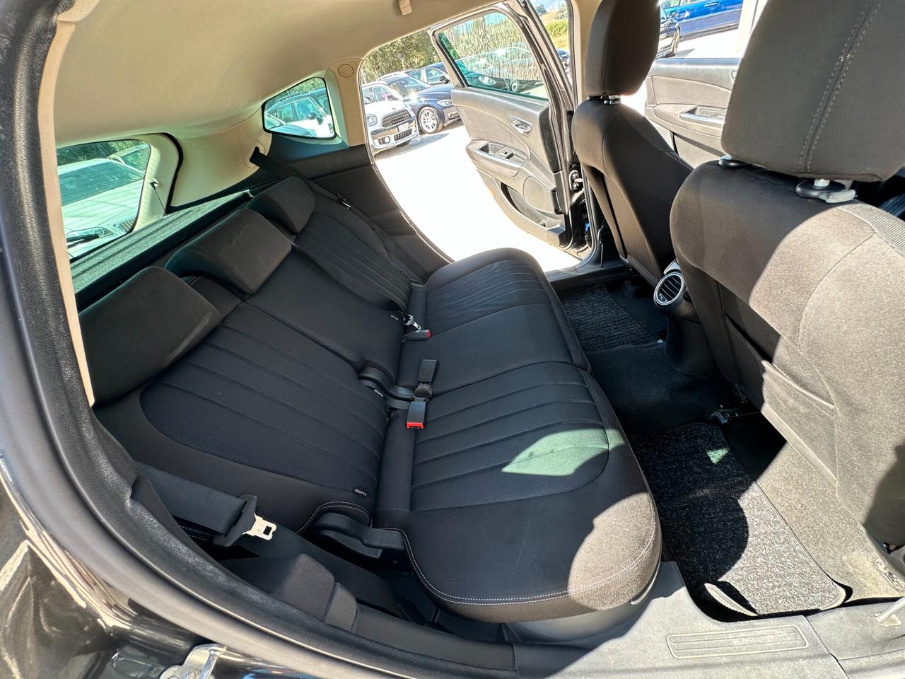 Lancia Delta 1.6 MJT 120 cv 227.448 km