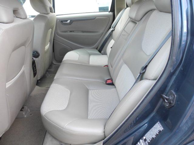 VOLVO XC70 2.4 D5 20v AWD Cross Country autom. - DA VETRINA