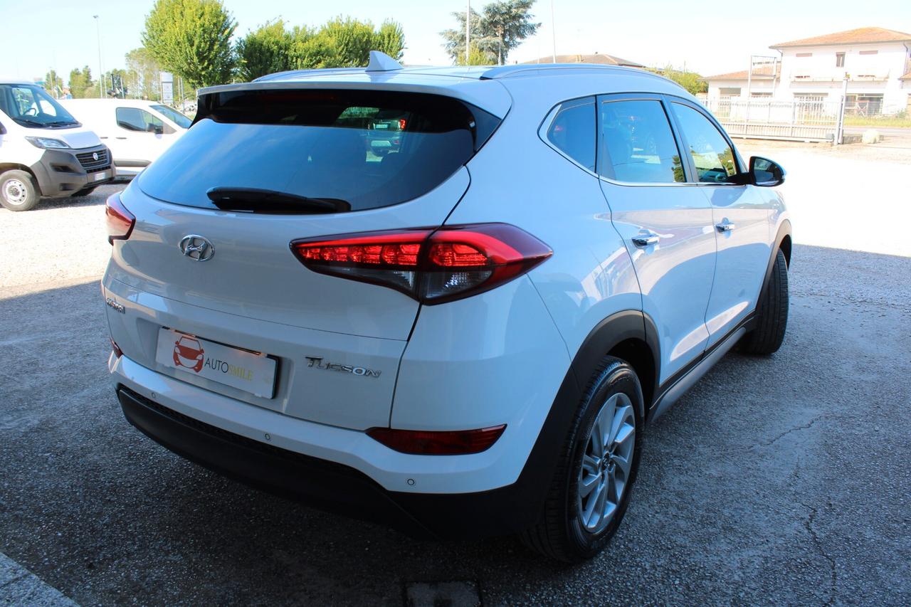 Hyundai Tucson 1.7 crdi Xpossible 2wd 115cv SEDILI RISCALDATI