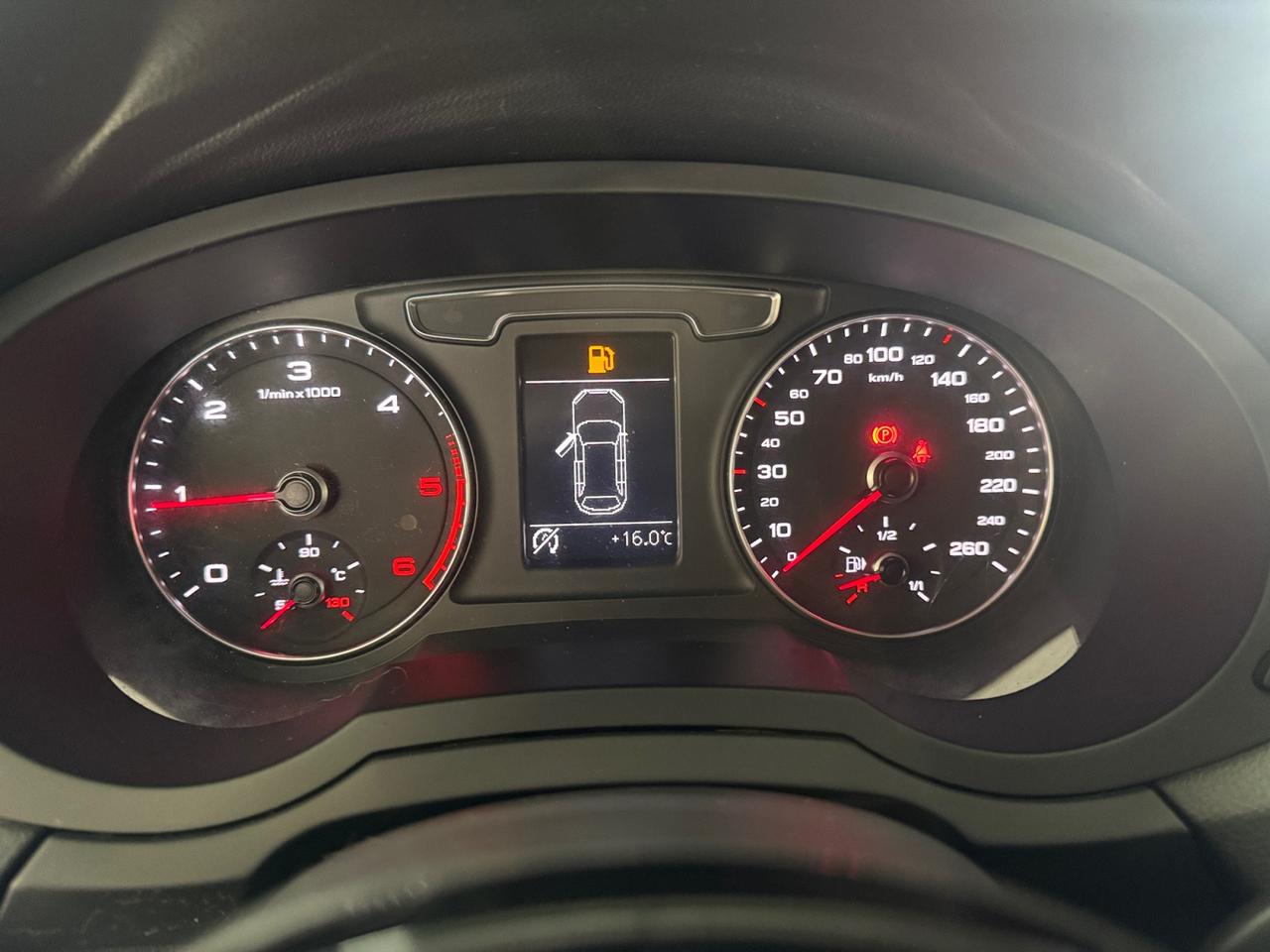 Audi Q3 2.0 tdi Sport 150cv s-tronic