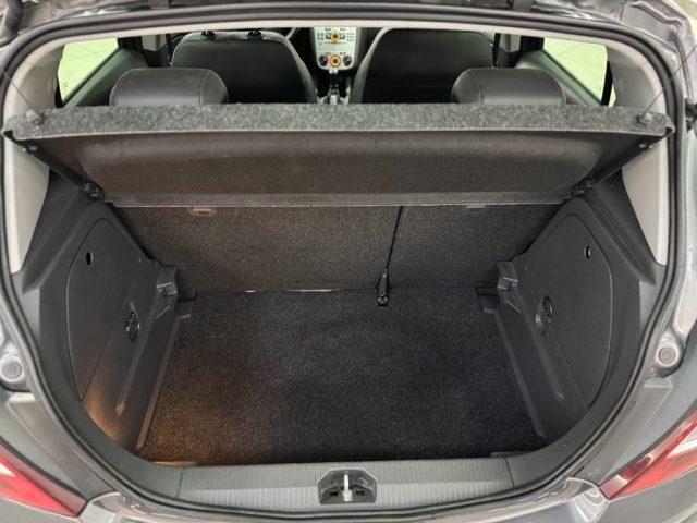 OPEL Corsa 1.2 5 porte Sport