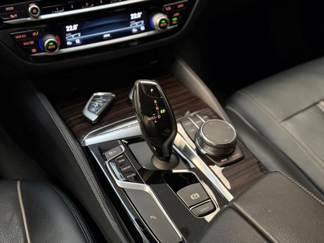 BMW 540 i xDrive Touring Luxury