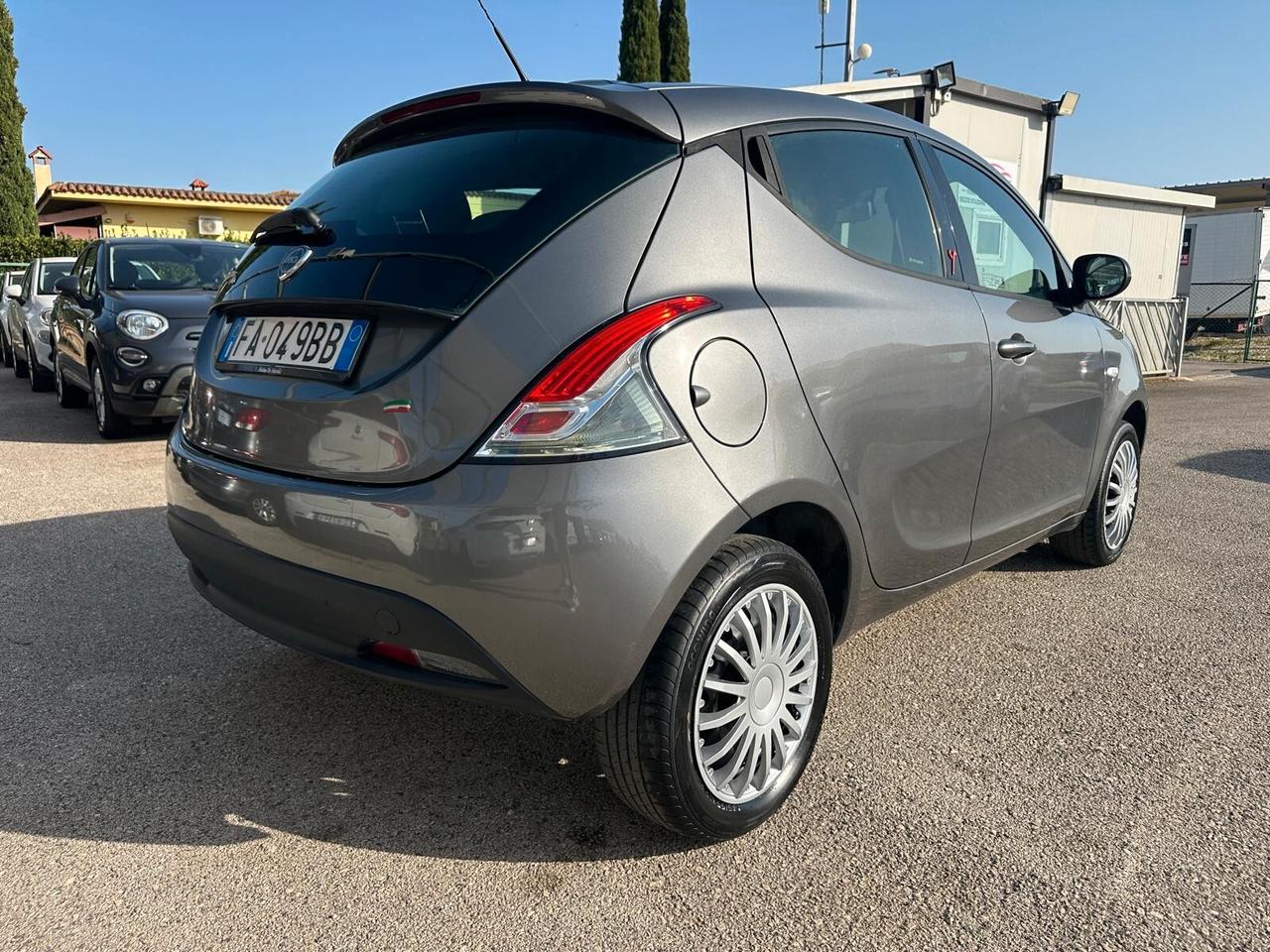 Lancia Ypsilon 1.2 Benzina/GPL