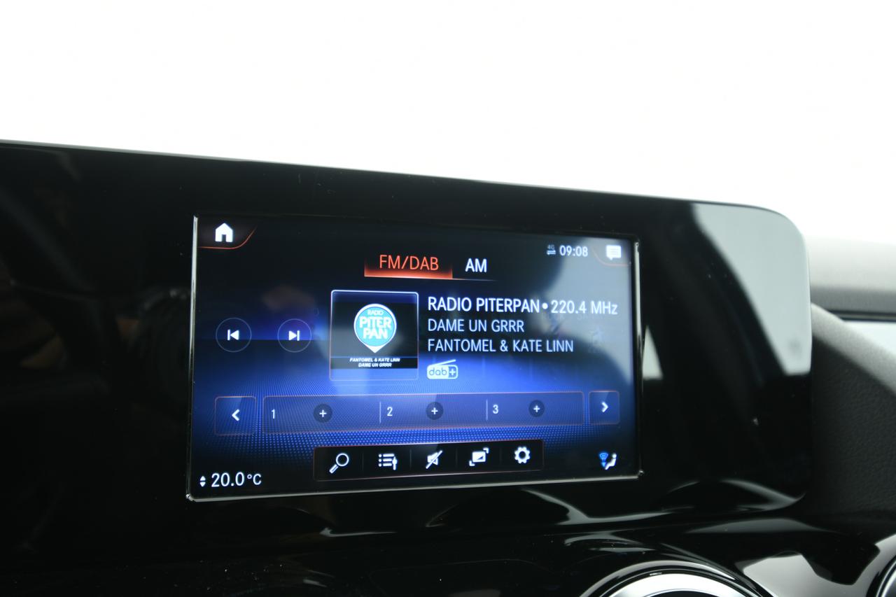 Mercedes-Benz GLA 250 e phev (eq-power) Sport auto CAMERA+LED+C18"