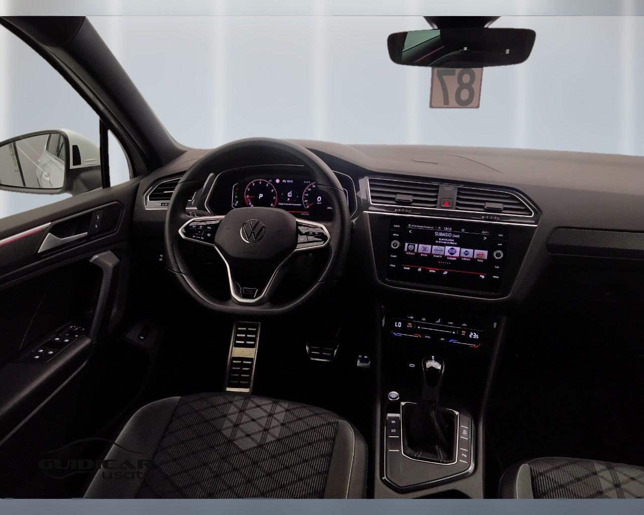 VOLKSWAGEN Tiguan II 2021 - Tiguan 1.5 tsi R-Line 150cv dsg