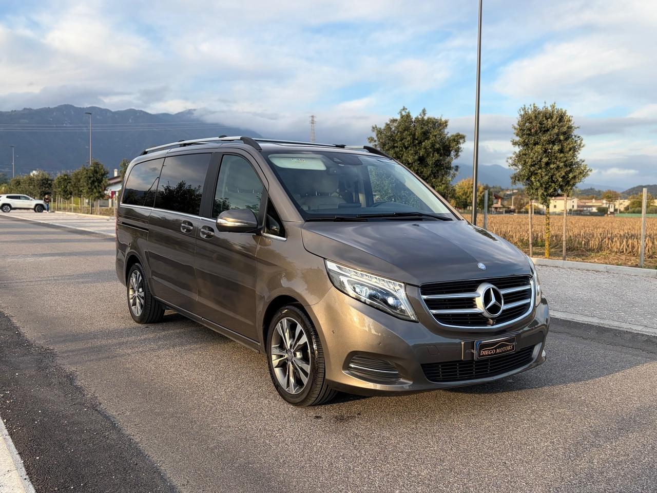 Mercedes-benz V 220 d Premium Long
