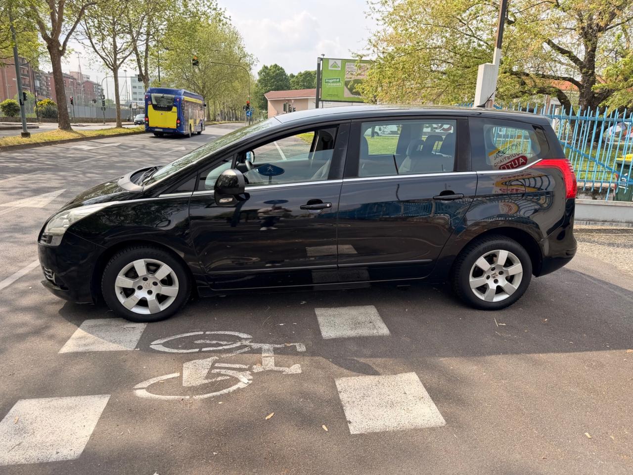 Peugeot 5008 1.6 HDi 112CV 7 Posti 2012