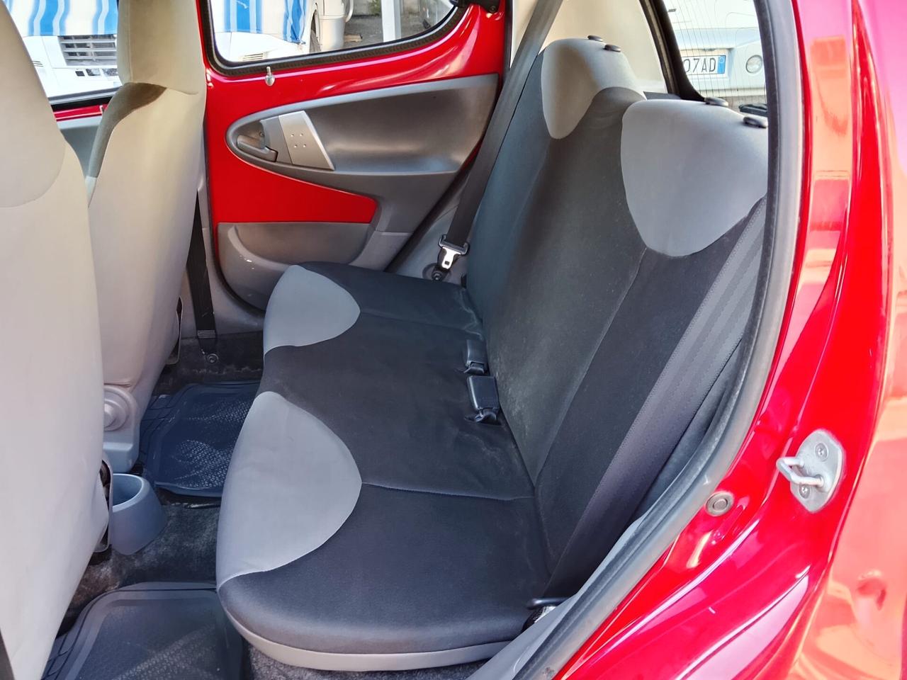 Peugeot 107 1.0 68CV 5p. Desir 71.000km Unico proprietario