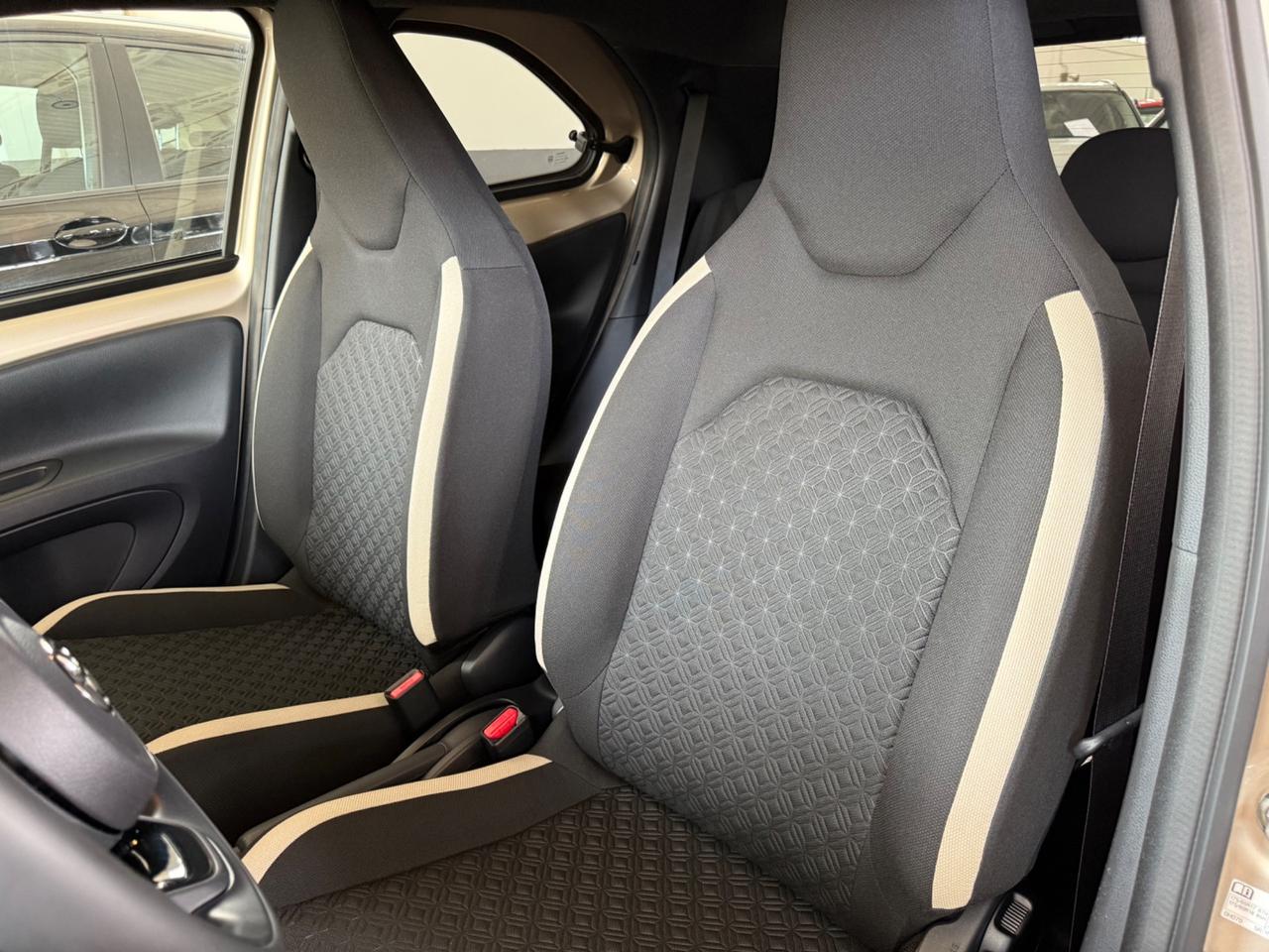Toyota Aygo X 1.0 VVT-i 72 CV 5 porte Lounge