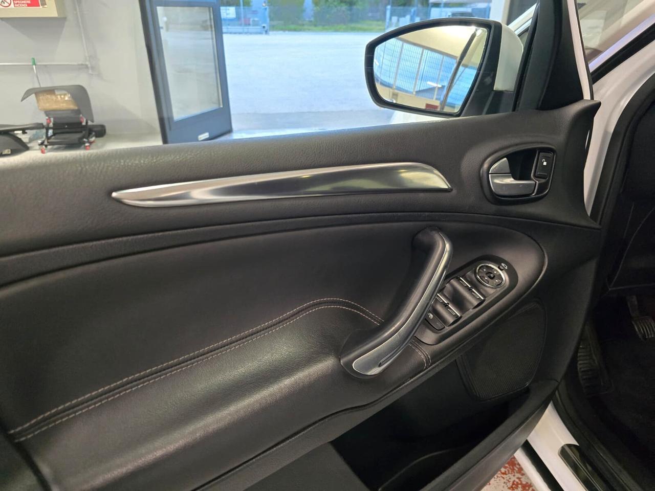 Ford S-Max 2.0 tdci Titanium c/radio 163cv