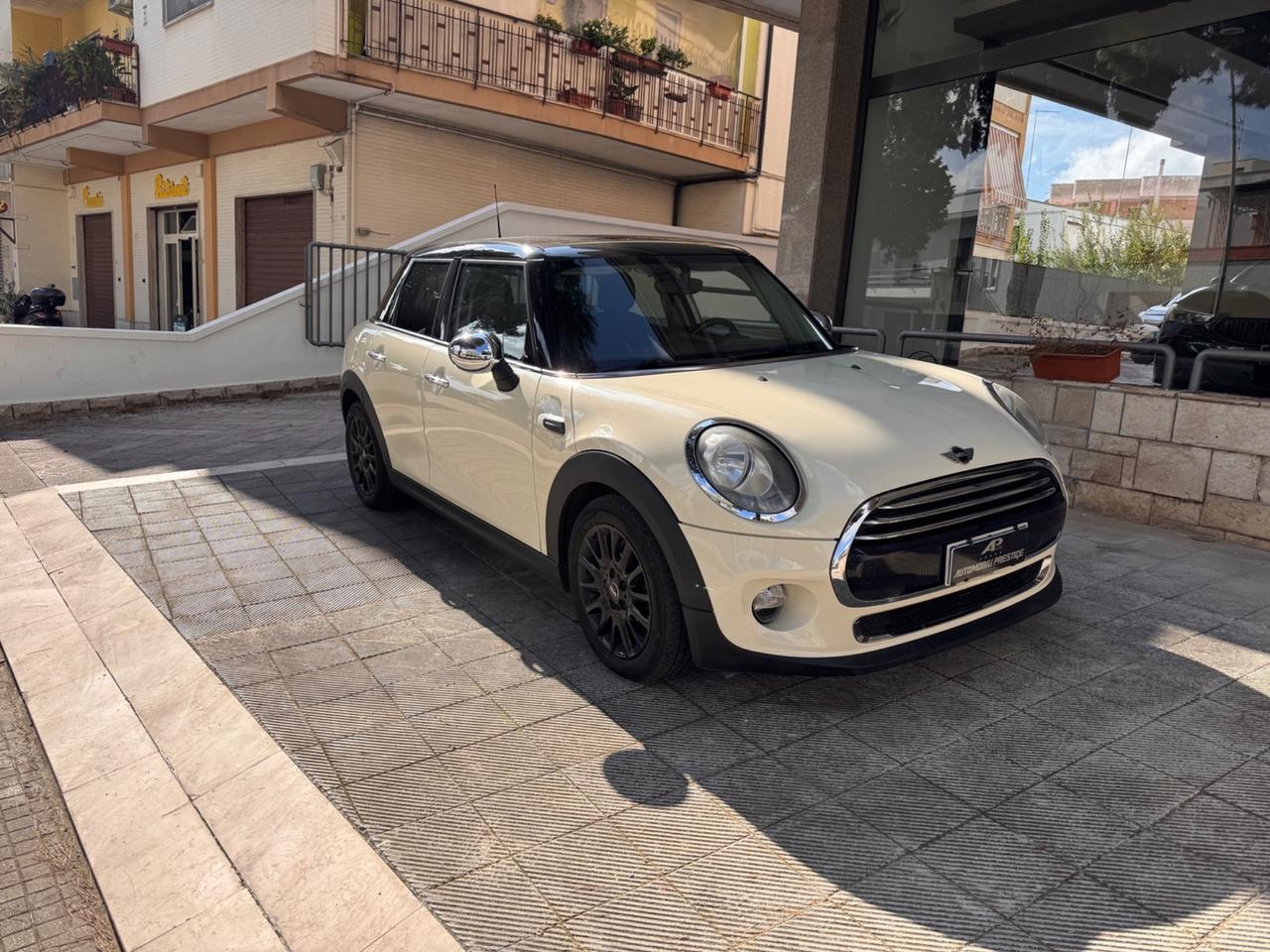 Mini 1.5 Cooper D 5 porte Automatica