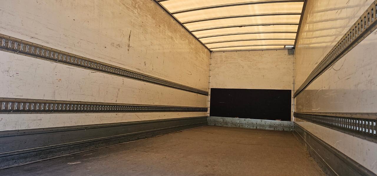 IVECO EUROCARGO 120 - 22 (Euro 6) 317.578 km