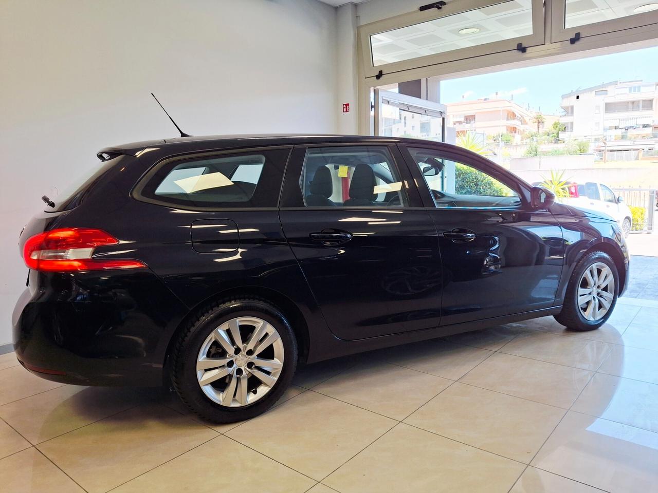 Peugeot 308 BlueHDi 120 S&S SW Business