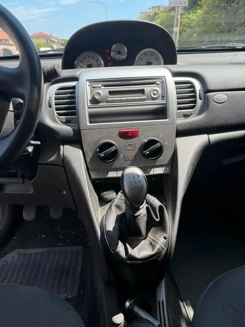 Lancia Ypsilon 1.4 Argento