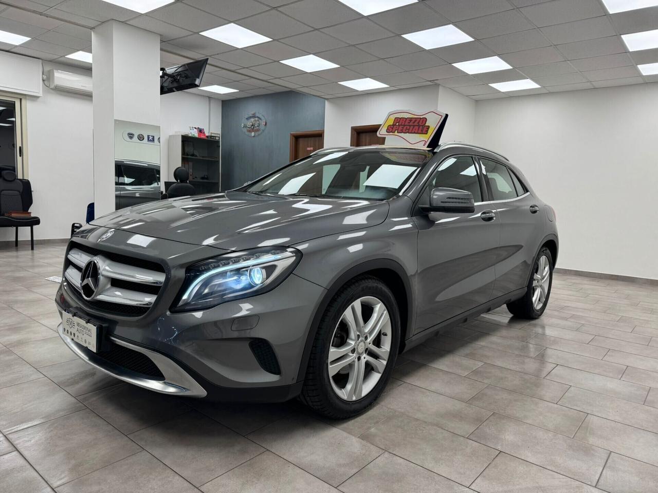 MERCEDES-BENZ GLA 200 D AUTOMATC PREMIUM