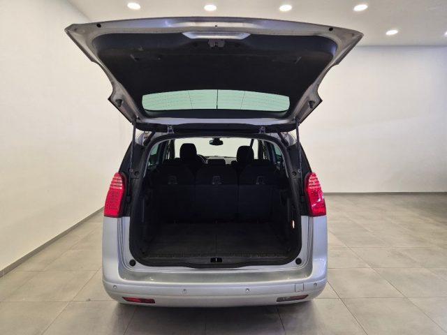 PEUGEOT 5008 2.0 HDi 150CV 5 posti - Bluetooth - Sens. Post.