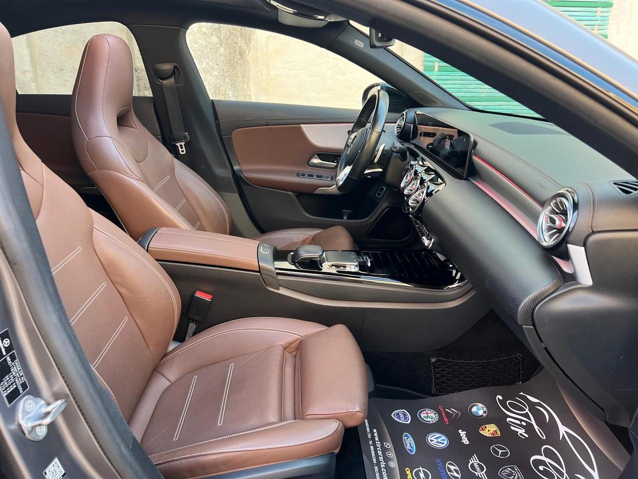 MERCEDES BENZ CLA 200 PREMIUM 1.3 163CV TETTO PELLE NAVI ANNO 2019