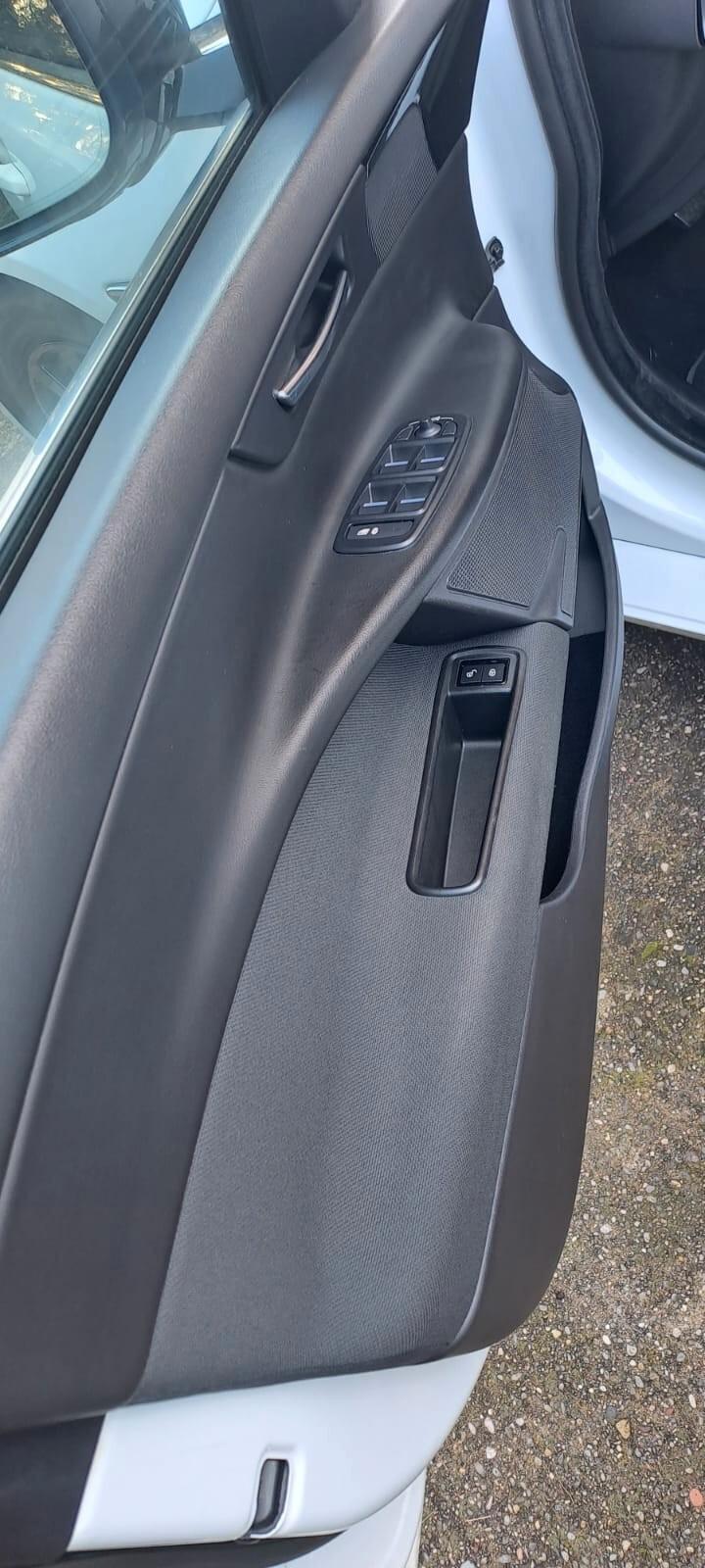 Jaguar XE 2.0 D 180 CV aut. Prestige Business Edition