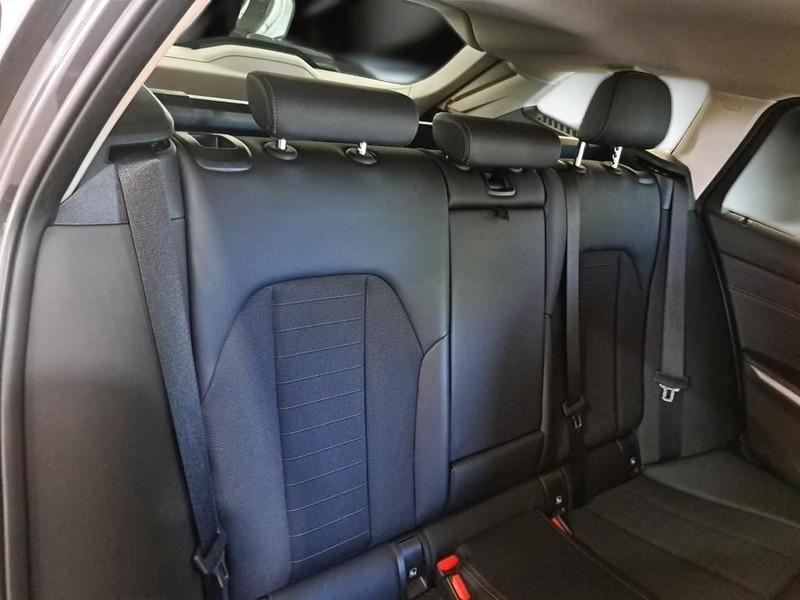 BMW 318 48V Business Advantage Touring auto